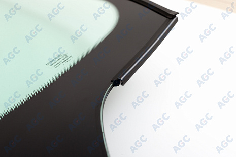 Фото MGC PEUGEOT 307 2005- Стекло ветровое Зеленое - Solar control -Изм.ДД-VIN-Инкапс- Изм.шелк