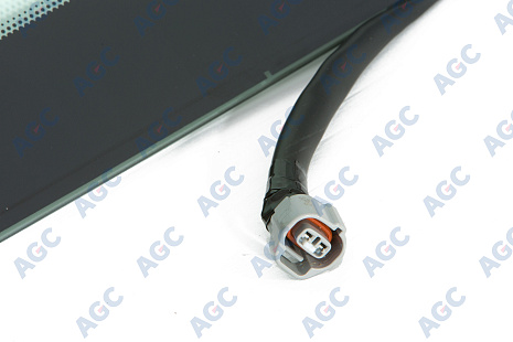 Фото MGC TOYOTA LANDCRUISER J200 2008- Стекло ветровое Зеленое/Голубая полоса -С обогревом зоны дворников-ДД-VIN- Изм.шелк