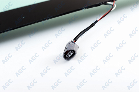 Фото MGC TOYOTA LANDCRUISER 150 PRADO 2009- Стекло ветровое Зеленое/Зеленая полоса + Шумоизоляция -С обогревом зоны дворников-Инкапс