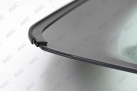 Фото MGC VOLKSWAGEN POLO V 4D СЕД 2009- Стекло ветровое Зеленое - Solar control -VIN-Доп.обор