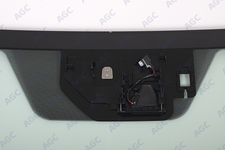 Фото MGC TOYOTA LAND CRUISER J300 2021- Стекло ветровое Зеленое + Шумоизоляция -Кам- С полным обогревом+ обогрев зоны дворн -ДД- HUD -VIN