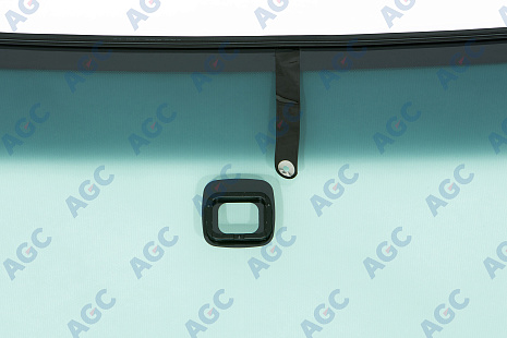 Фото MGC VOLKSWAGEN TOUAREG/PORSCHE CAYENNE 2002- Стекло ветровое Зеленое/Серая полоса + Solar control -С полным обогревом-ДД-VIN-Инкапс- Изм.шелк