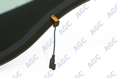 Фото MGC FORD FOCUS III 2011- Стекло ветровое Зеленое - Solar control -С полным обогревом-ДД-VIN-Доп.обор-Изм.шелк