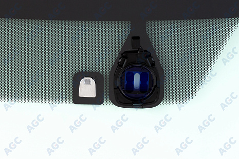 Фото MGC MITSUBISHI OUTLANDER XL/PEUGEOT 4007/CITROEN C-CROSSER 2007- Стекло ветровое Зеленое -С обогревом зоны дворников-ДД- Изм.шелк