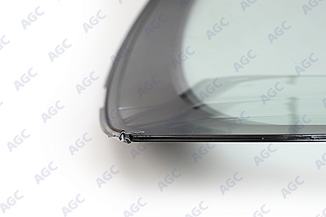 Фото MGC RANGE ROVER L405 2012- Стекло ветровое Зеленое + Шумоизоляция -С полным обогревом- ДД -Датч.влажн-VIN-Доп.обор-Инкапс