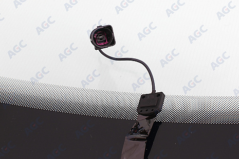 Фото MGC VOLKSWAGEN POLO V 4D СЕД 2009- Стекло ветровое Зеленое - Solar control -С полным обогревом-VIN-Доп.обор-Изм.шелк
