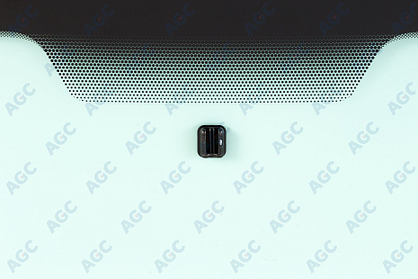 Фото MGC RENAULT CLIO/SYMBOL 1998- Стекло ветровое Зеленое - Solar control -Изм.шелк+ Держ.зерк