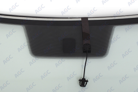 Фото NDG VOLKSWAGEN POLO V 4D СЕД 2009- Стекло ветровое Зеленое - Solar Control -С полным Обогревом-VIN- Нижний молдинг -Изм.шелк